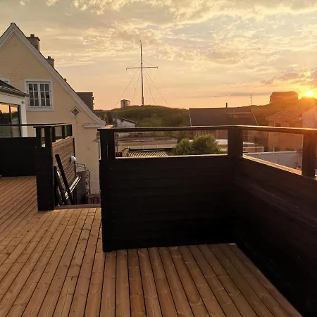 Lokken City Apartment Apartamento *